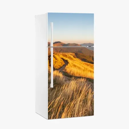 Pegatina para frigorífico luz dorada en la cresta montañosa – Pixers®