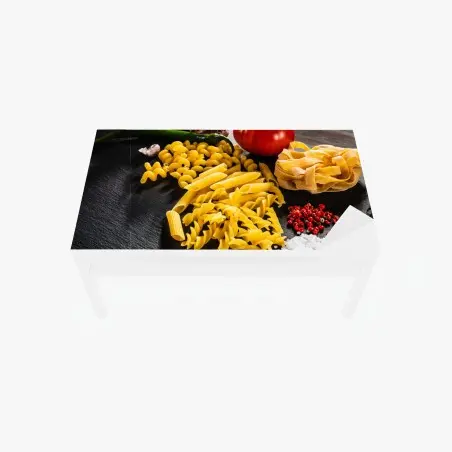 Chapa adhesiva para mesa y escritorio composición de pasta y especias mediterráneas – Pixers®