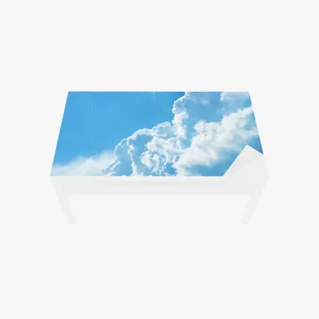 Chapa adhesiva para mesa y escritorio cielo azul con nubes esponjosas – Pixers®