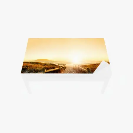 Chapa adhesiva para mesa y escritorio atardecer dorado en la playa cerca de Table Mountain – Pixers®