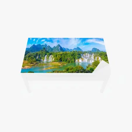 Chapa adhesiva para mesa y escritorio paisaje panorámico de cascadas y montañas – Pixers®