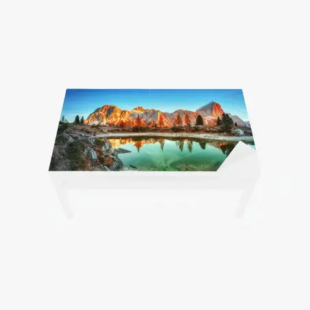 Chapa adhesiva para mesa y escritorio amanecer en montañas rocosas con reflejo en lago – Pixers®