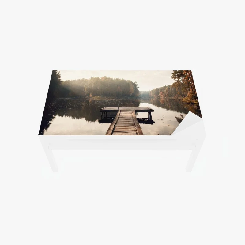 Chapa adhesiva para mesa y escritorio amanecer otoñal en el muelle