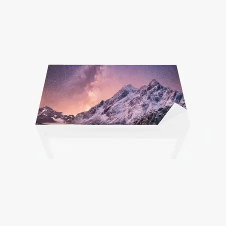 Chapa adhesiva para mesa y escritorio vía láctea sobre fiordo nevado – Pixers®
