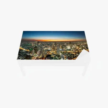 Chapa adhesiva para mesa y escritorio panorama nocturno de Bangkok sobre el río Chaopraya – Pixers®