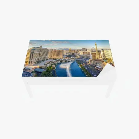 Chapa adhesiva para mesa y escritorio panorámica de Las Vegas con las fuentes y la Torre Eiffel – Pixers®