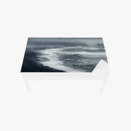 Chapa adhesiva para mesa y escritorio amanecer tormentoso en la playa volcánica de Islandia – Pixers®
