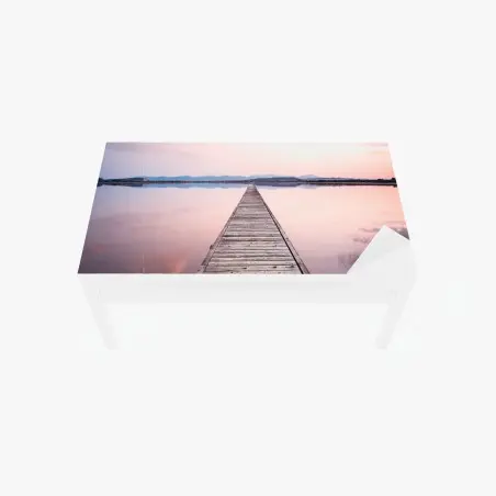 Chapa adhesiva para mesa y escritorio muelle hacia el horizonte al atardecer – Pixers®