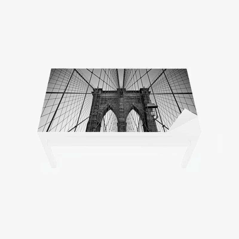 Chapa adhesiva para mesa y escritorio perspectiva arquitectónica del puente de Brooklyn en blanco y negro