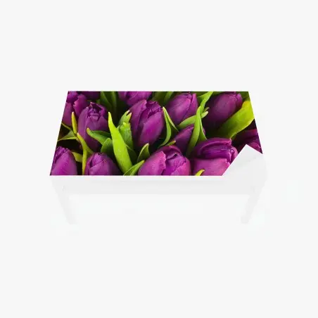 Chapa adhesiva para mesa y escritorio ramo de tulipanes morados en primer plano – Pixers®