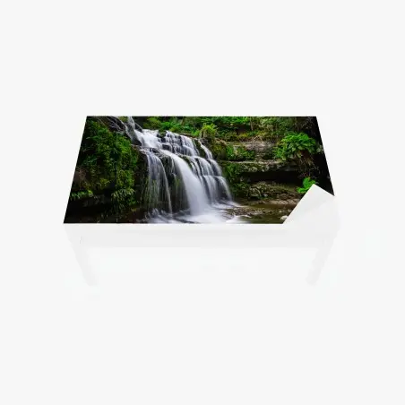 Chapa adhesiva para mesa y escritorio cascada en Liffey: oasis verde y sereno – Pixers®