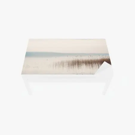 Chapa adhesiva para mesa y escritorio paisaje lacustre minimalista con juncos – Pixers®