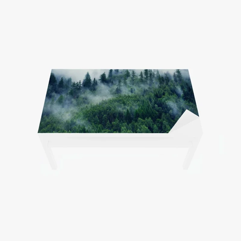 Chapa adhesiva para mesa y escritorio bosque en la niebla, calma montañosa