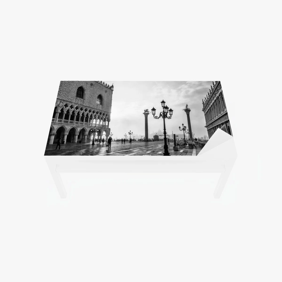 Chapa adhesiva para mesa y escritorio místico amanecer en la plaza de San Marcos, Venecia – Pixers® Chapa adhesiva para mesa y escritorio místico amanecer en la plaza de San Marcos, Venecia – Pixers®