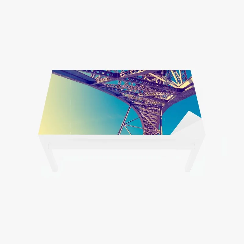 Chapa adhesiva para mesa y escritorio perspectiva metálica: geometría del puente
