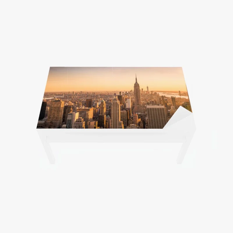 Chapa adhesiva para mesa y escritorio amanecer dorado sobre el perfil urbano de Nueva York