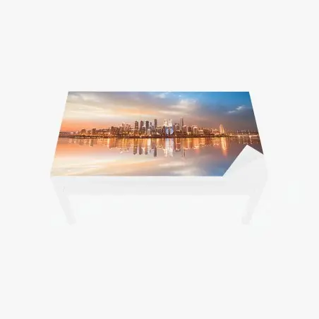 Chapa adhesiva para mesa y escritorio horizonte urbano reflejado al atardecer – Pixers®