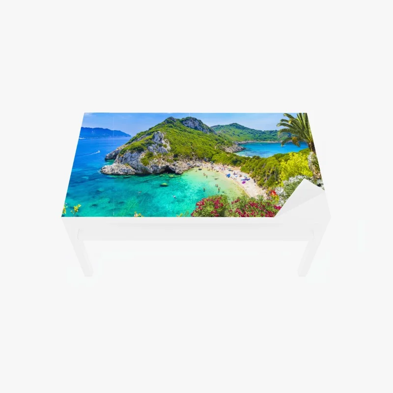 Chapa adhesiva para mesa y escritorio oasis turquesa en Porto Timoni, Corfú