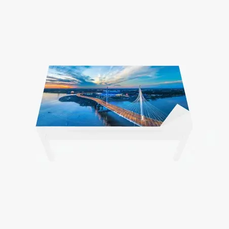 Chapa adhesiva para mesa y escritorio puente atirantado de San Petersburgo al amanecer – Pixers®