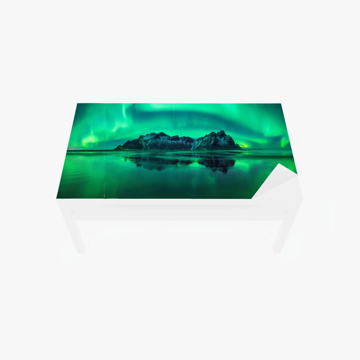Chapa adhesiva para mesa y escritorio aurora sobre Vestrahorn en la playa negra de Islandia – Pixers® Chapa adhesiva para mesa y escritorio aurora sobre Vestrahorn en la playa negra de Islandia – Pixers®