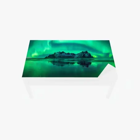 Chapa adhesiva para mesa y escritorio aurora sobre Vestrahorn en la playa negra de Islandia – Pixers®