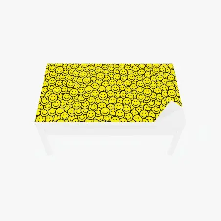 Chapa adhesiva para mesa y escritorio patrón de caras sonrientes en amarillo – Pixers®