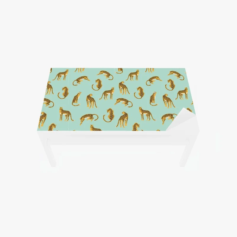 Chapa adhesiva para mesa y escritorio patrón de guepardos en verde menta