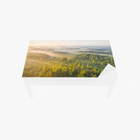 Chapa adhesiva para mesa y escritorio amanecer brumoso en el humedal de Zvanets – Pixers®