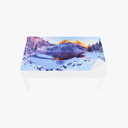 Chapa adhesiva para mesa y escritorio amanecer dorado en los Alpes nevados – Pixers®