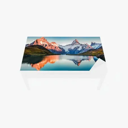 Chapa adhesiva para mesa y escritorio puesta de sol sobre Bachalpsee, Suiza – Pixers®