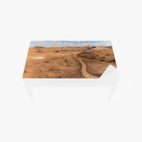 Chapa adhesiva para mesa y escritorio ruta entre dunas bajo cielo azul – Pixers®