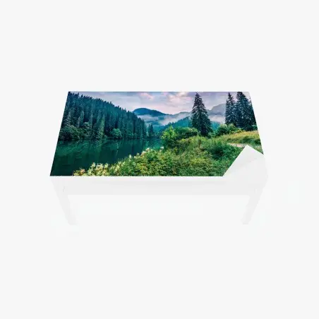 Chapa adhesiva para mesa y escritorio amanecer brumoso en Lacu Roșu – Pixers®