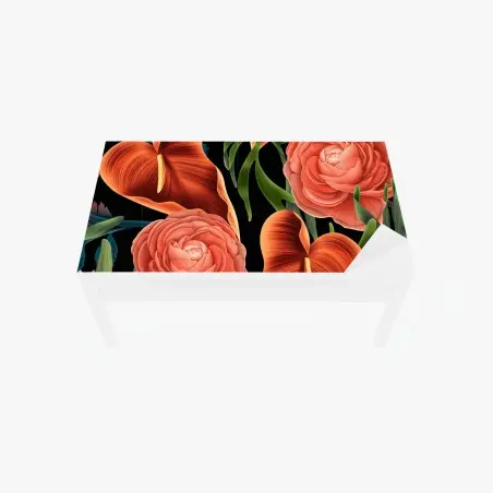 Chapa adhesiva para mesa y escritorio patrón floral de anthuriums y ranúnculos sobre fondo negro – Pixers®