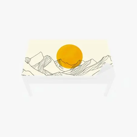 Chapa adhesiva para mesa y escritorio sol dorado sobre montañas minimalistas – Pixers®