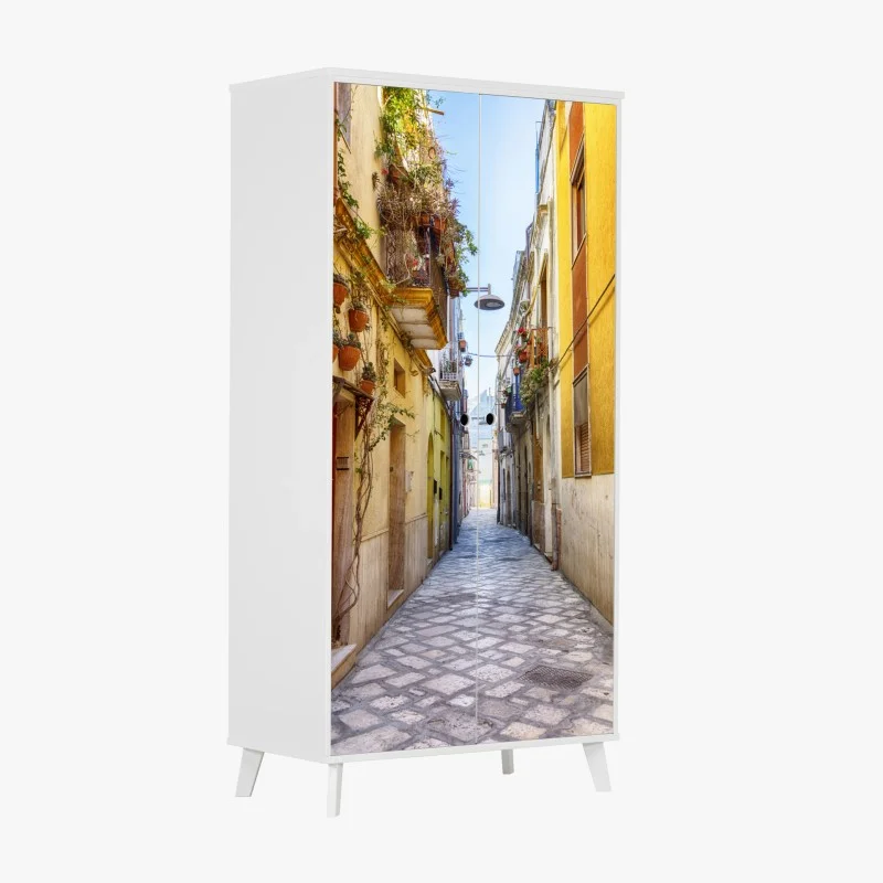 Pegatina para armario calle pintoresca del centro de Brindisi
