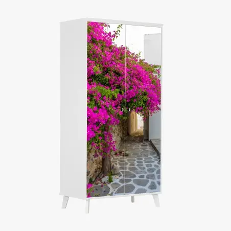 Pegatina para armario callejón en Naousa, Paros con buganvillas fucsias – Pixers®