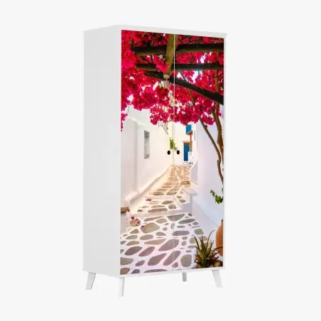 Pegatina para armario calle mediterránea con buganvillas rosas – Pixers®