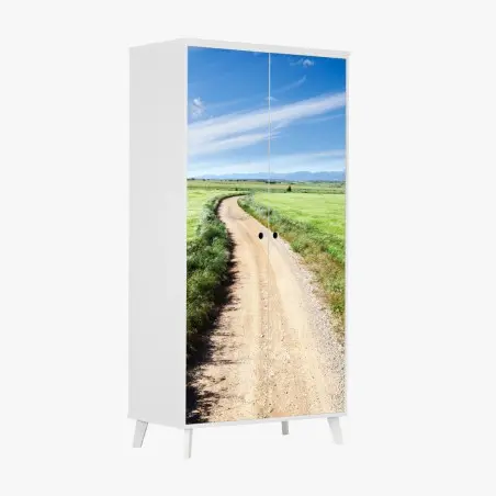 Pegatina para armario camino campestre hacia montañas bajo cielo azul – Pixers®