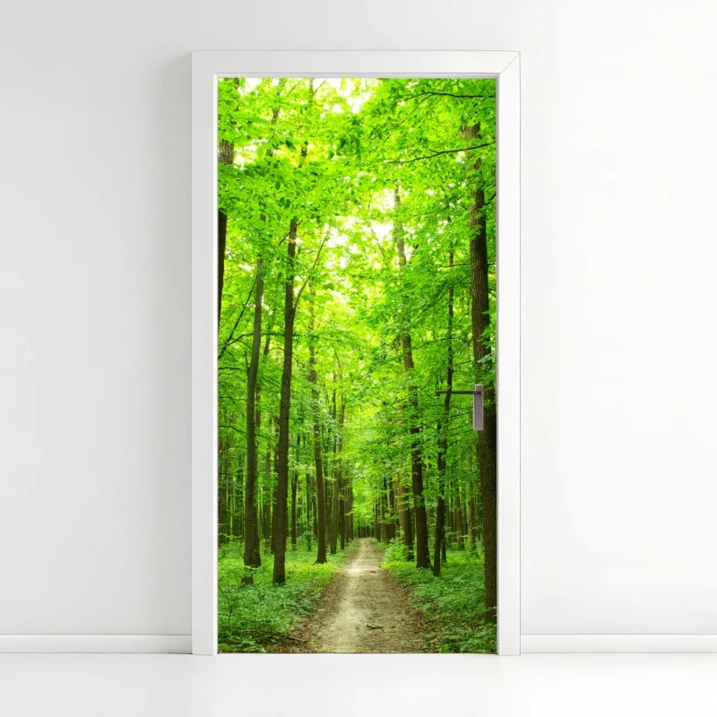 Pegatina para puerta sendero sereno en bosque verde
