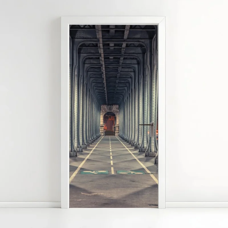 Pegatina para puerta simetría nocturna bajo puente metálico