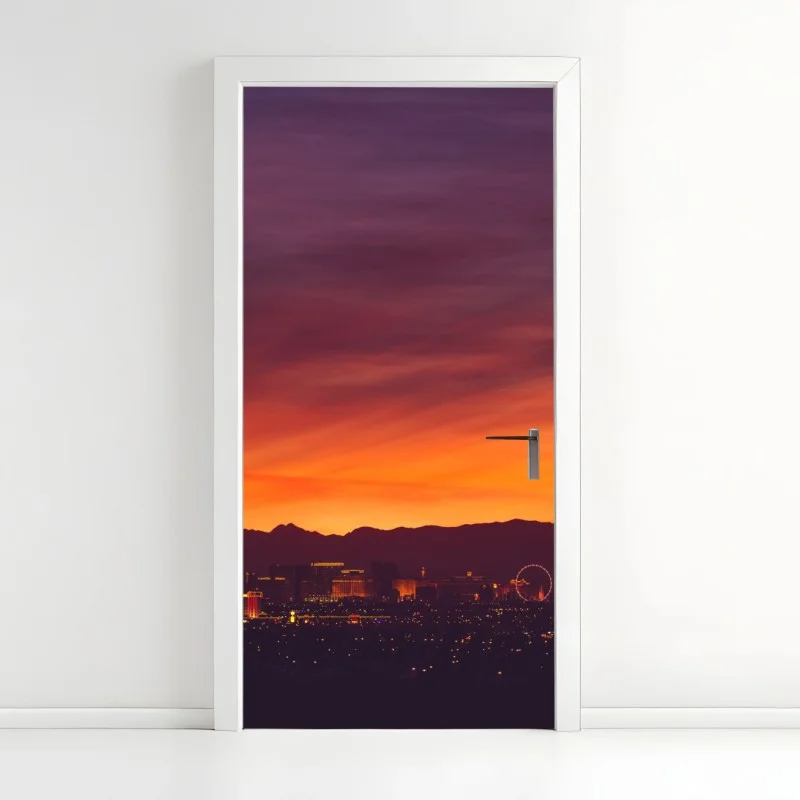 Pegatina para puerta atardecer sobre Las Vegas en tonos vibrantes