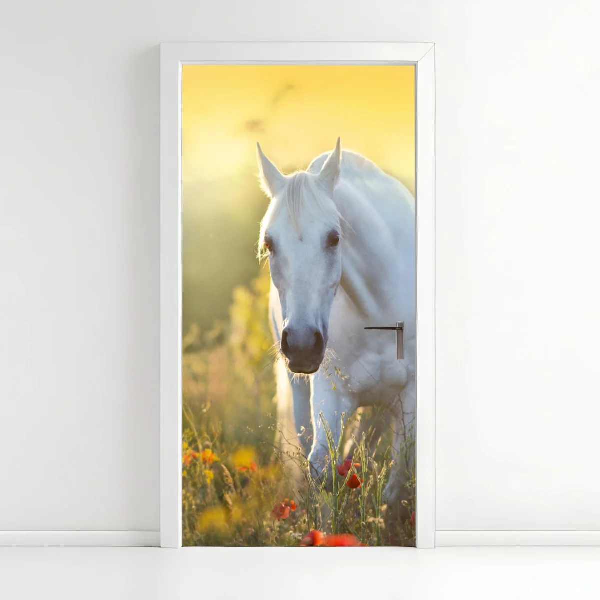 Pegatina para puerta caballo blanco entre amapolas al amanecer – Pixers® Pegatina para puerta caballo blanco entre amapolas al amanecer – Pixers®