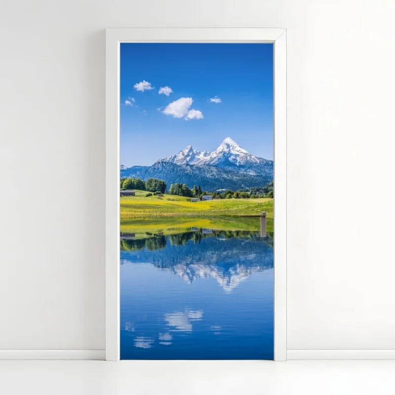 Pegatina para puerta paisaje alpino con lago y reflejo