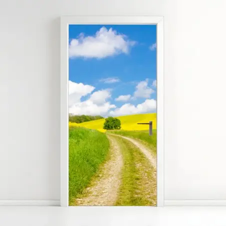 Pegatina para puerta camino entre prados amarillos y cielo azul – Pixers®