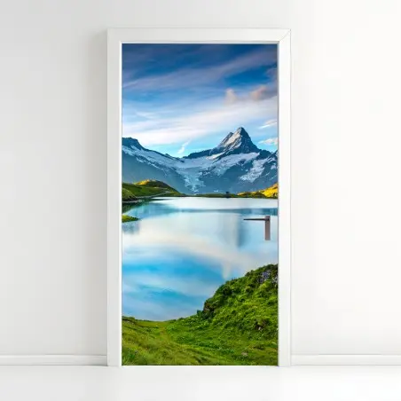 Pegatina para puerta amanecer sobre Bachsee con Wetterhorn y Wellhorn en los Alpes – Pixers®