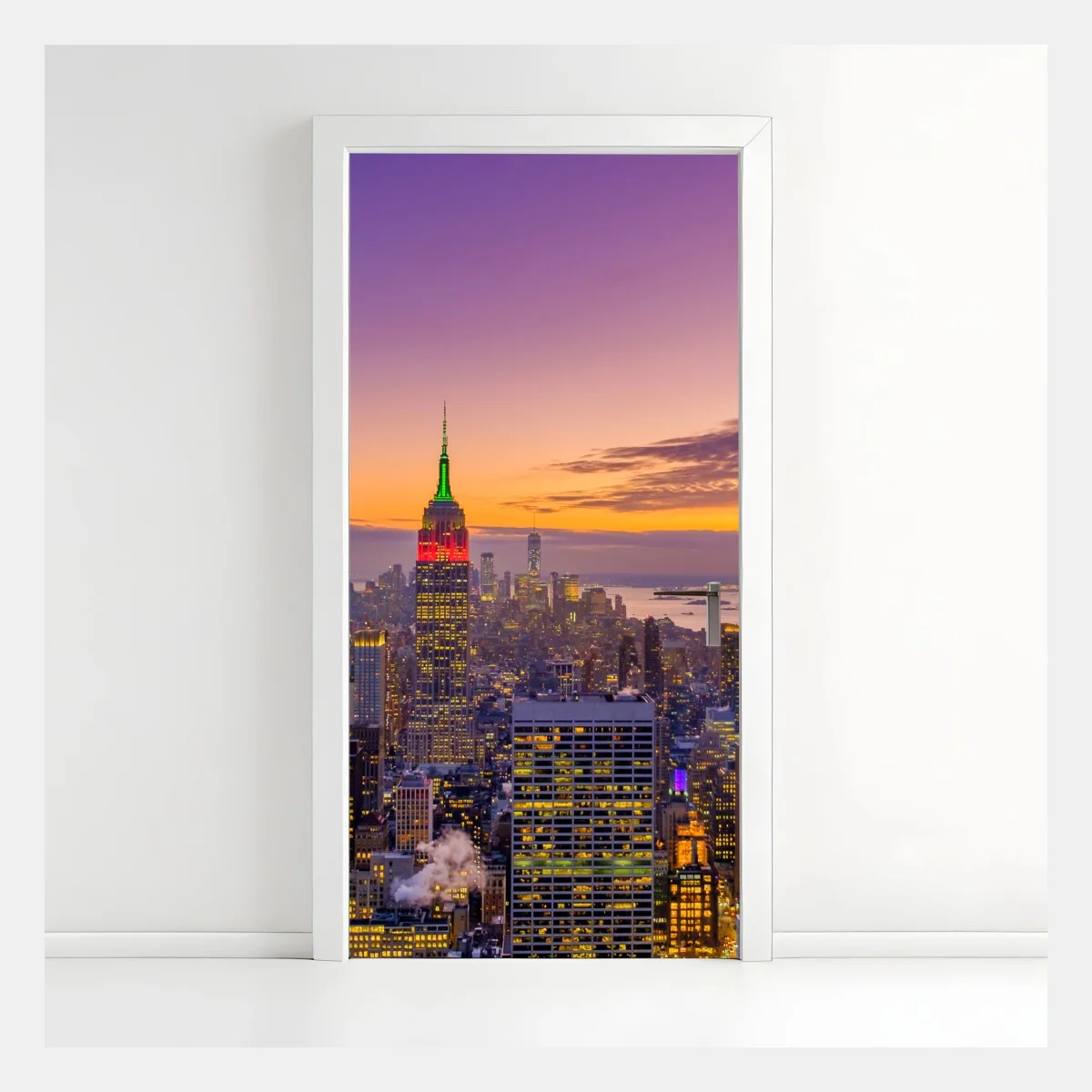 Pegatina para puerta skyline iluminado de Nueva York al atardecer – Pixers® Pegatina para puerta skyline iluminado de Nueva York al atardecer – Pixers®