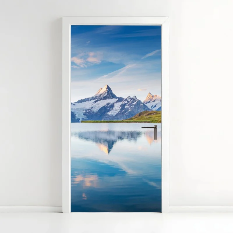 Pegatina para puerta amanecer sereno en Bachalpsee, Alpes Suizos
