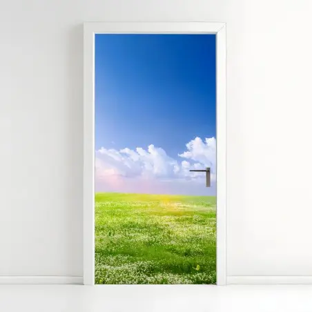 Pegatina para puerta pradera primaveral bajo cielo azul – Pixers®