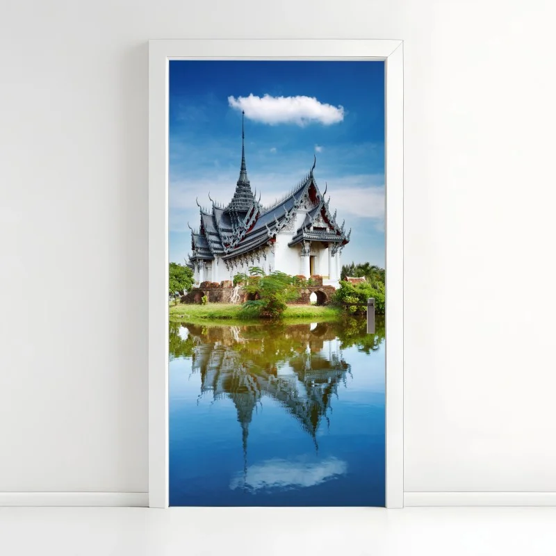 Pegatina para puerta Sanphet Prasat: palacio reflejado en el lago