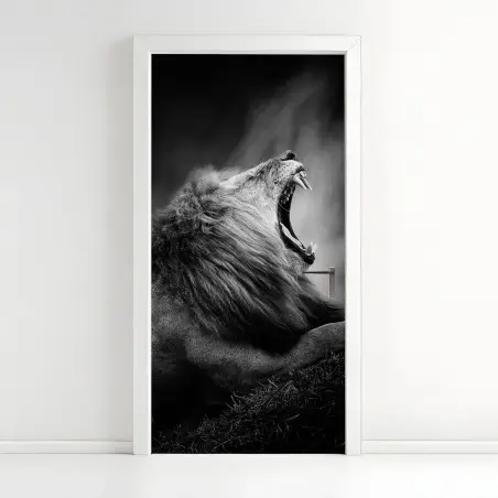 Pegatina para puerta rugido majestuoso en blanco y negro – Pixers®